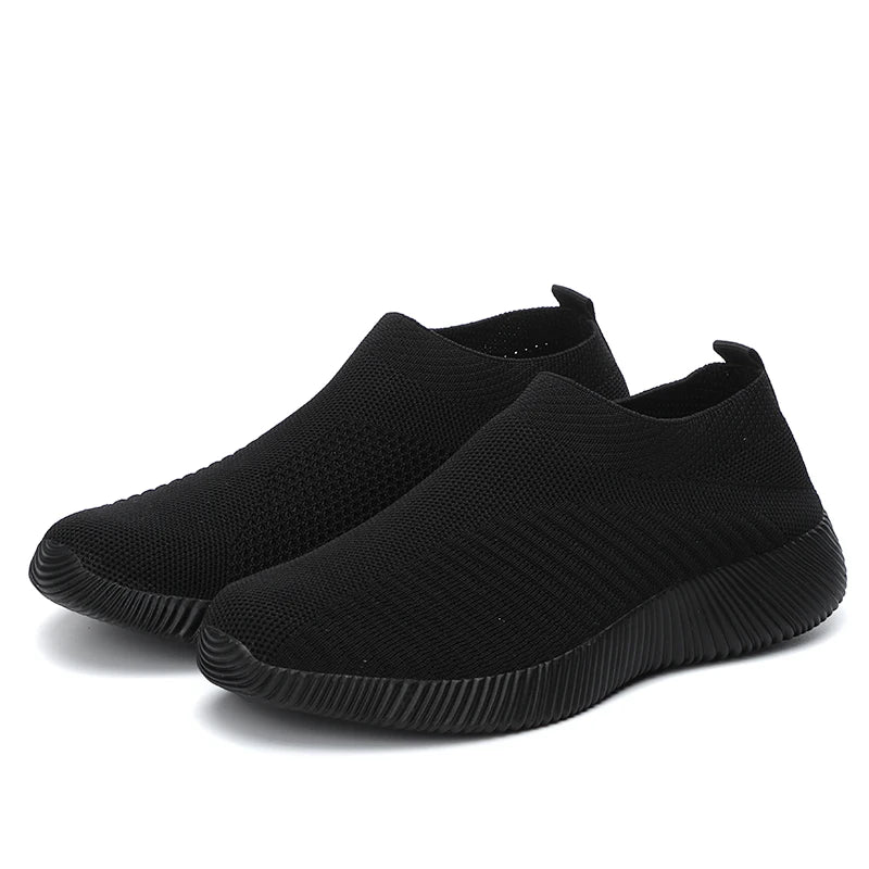 Women's Shoes Lightweight Breathable Mesh Slip-On Sneakers Black White Sport Running for Casual Party Fashion Ladies Shoes