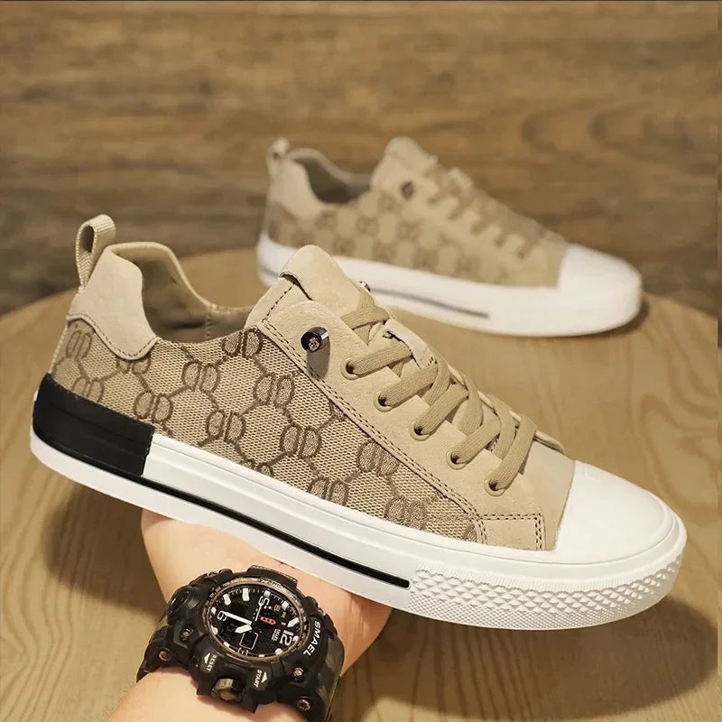 Canvas Men's Shoes Soft Bottom Anti-slip British Trendy Brand Casual Sneakers Match Jeans Comfortable Round Toe Sneakers Men