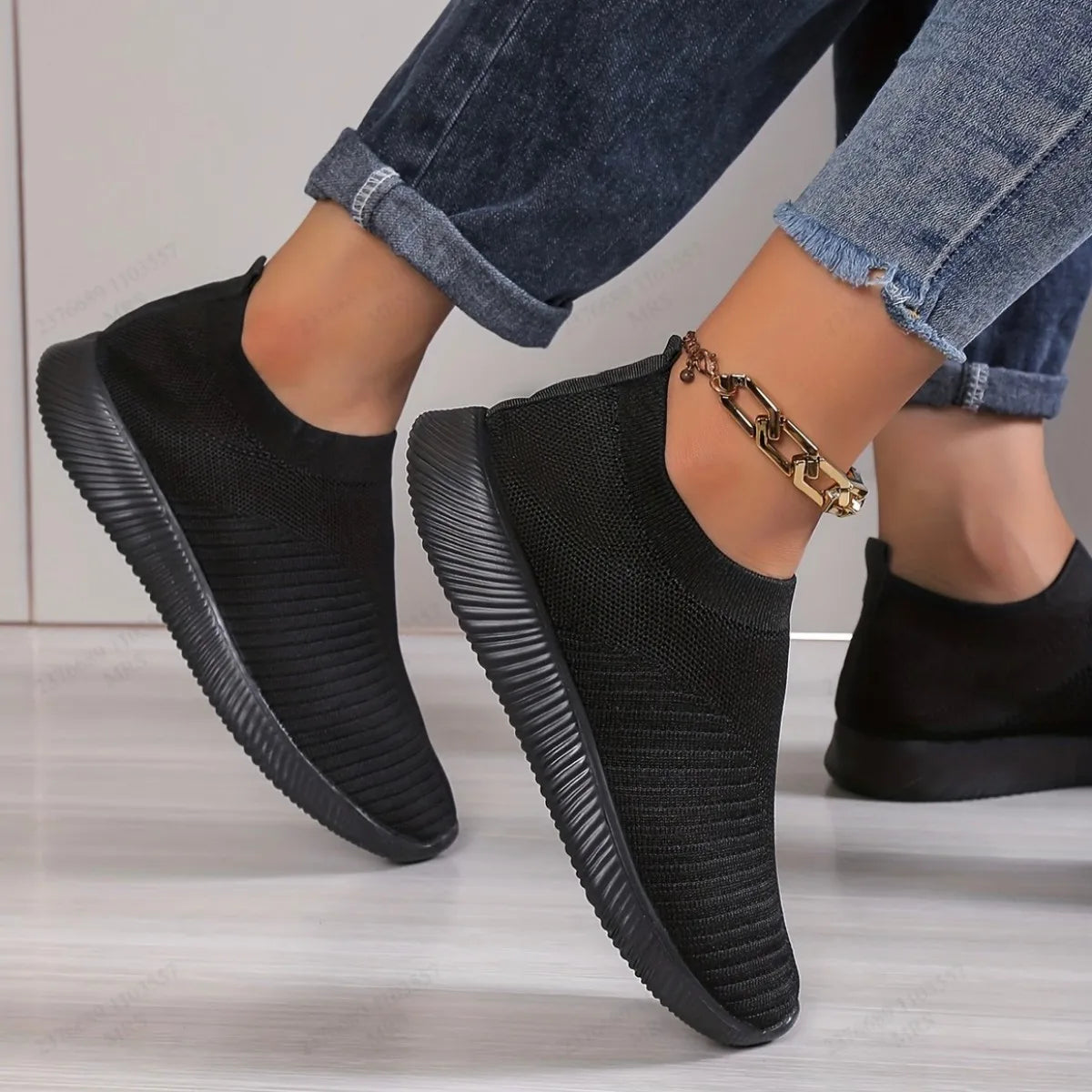 Women's Shoes Lightweight Breathable Mesh Slip-On Sneakers Black White Sport Running for Casual Party Fashion Ladies Shoes